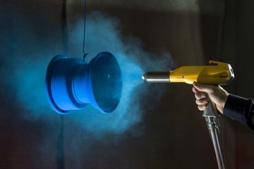 Порошковая покраска колесных дисков: особенности и этапы работы Порошковая покраска колесных дисков: особенности и этапы работы